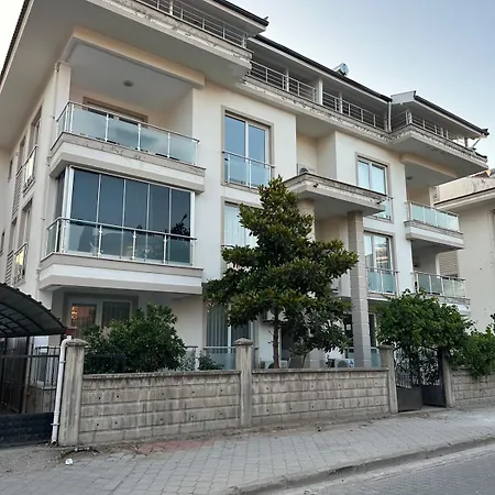 Two Bedroom In Close To Centre Apartment